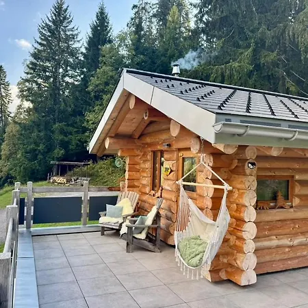 Lodge The Forest House La Comballaz